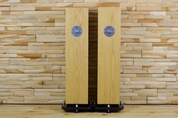 Russell K Red 120 - oak - Image 4
