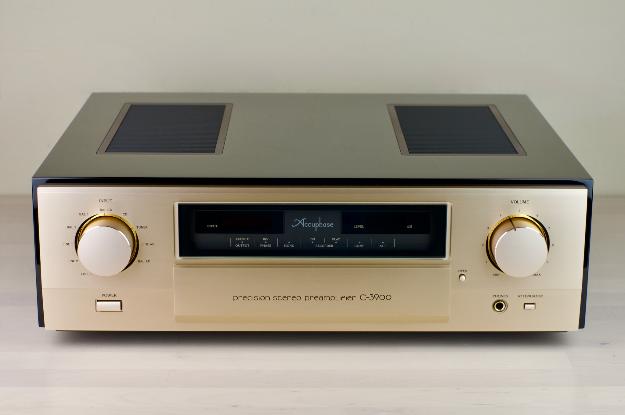 Accuphase C-3900 T3X015