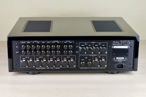 Accuphase C-3900 preamplifier - Image 3
