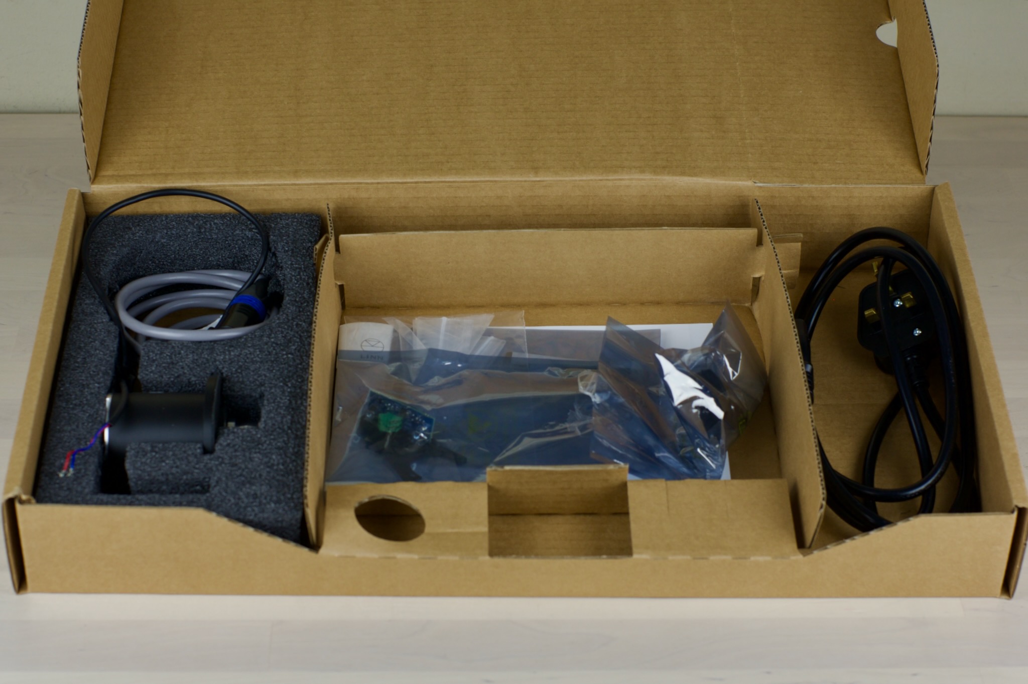 Linn Akurate Radikal PSU and Motor for LP12 - Image 2