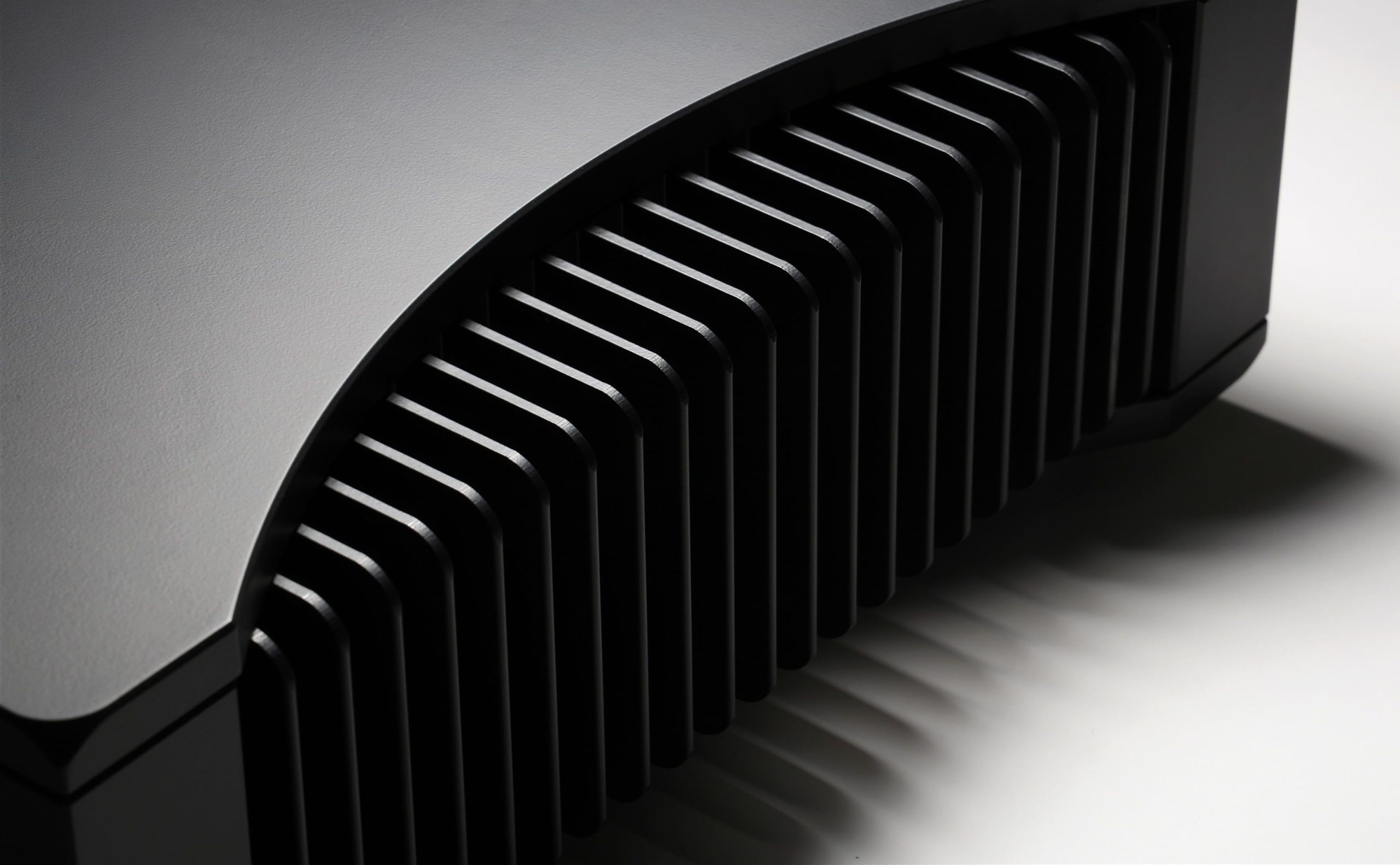 Rega Solis Power amplifier - Image 2