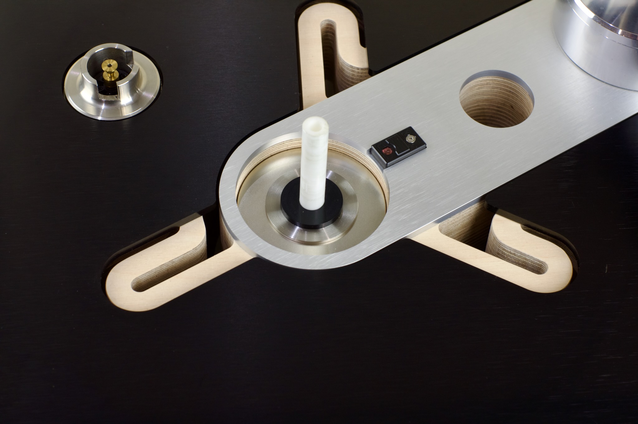 Naim Solstice turntable launch edition package - Image 11