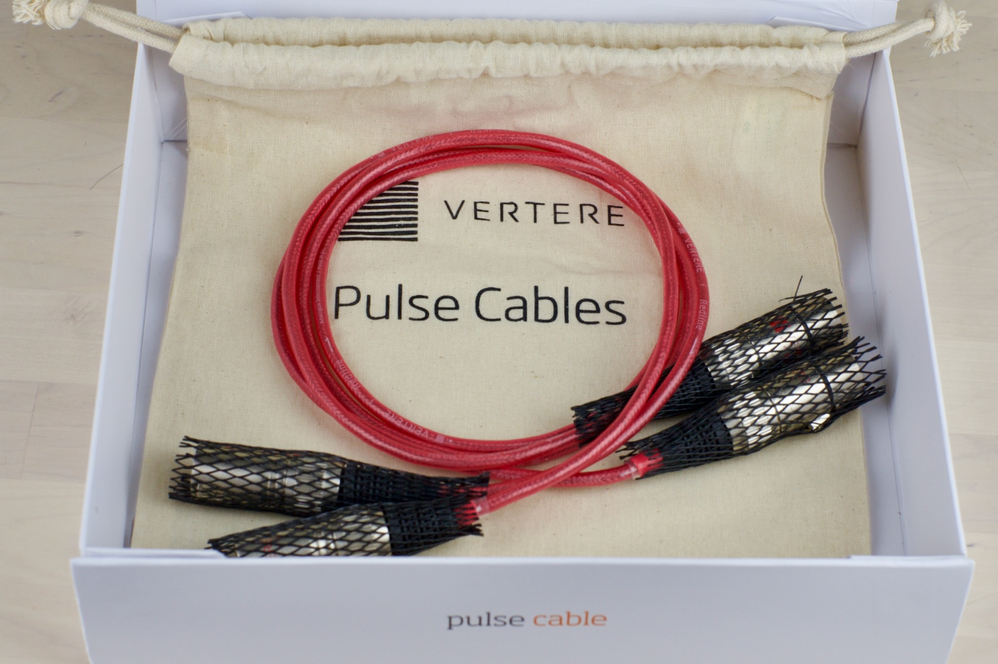 Vertere Redline Analogue XLR Interconnect - pre-owned - 1m pair - Image 2