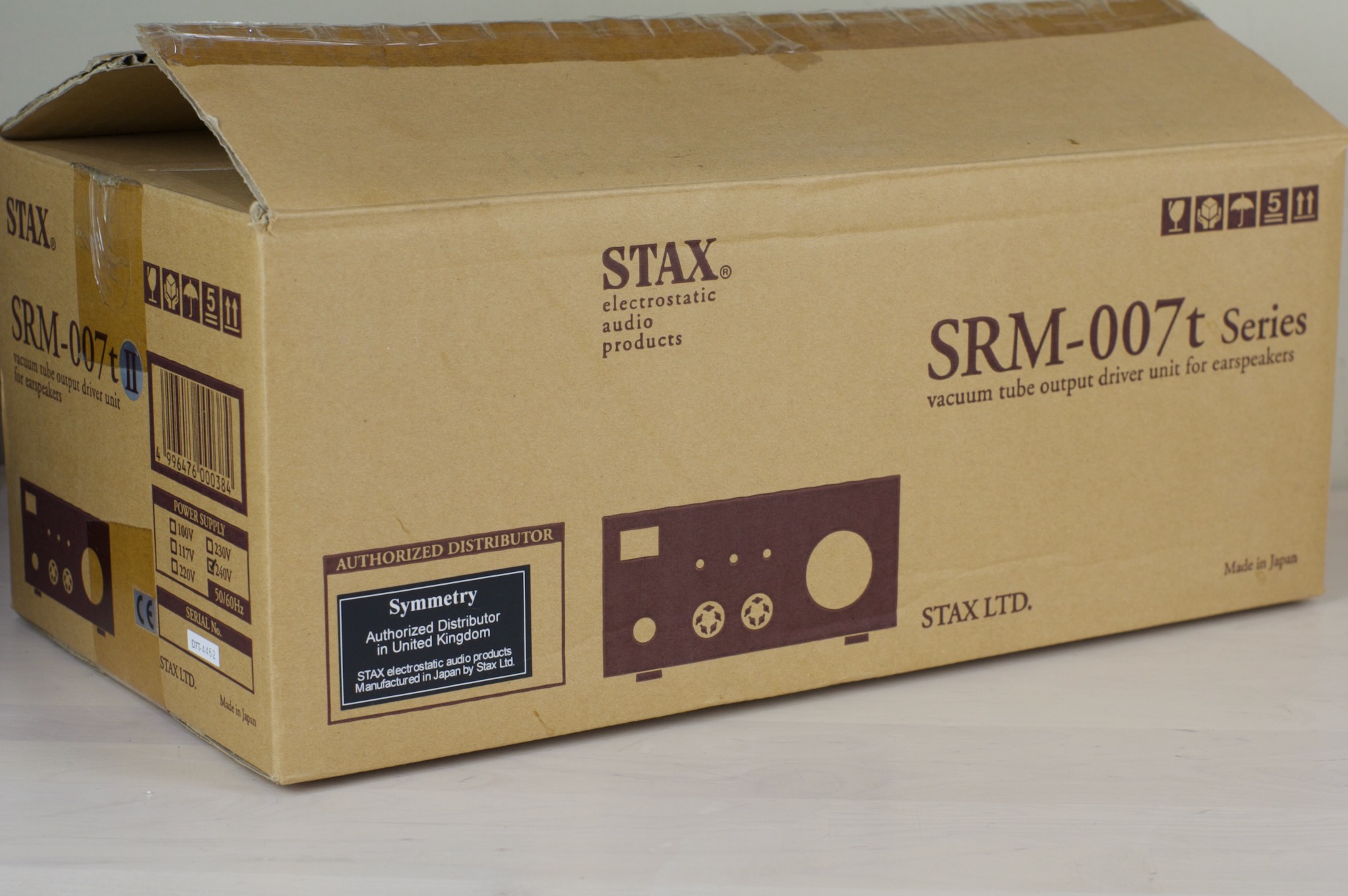 STAX Omega 007 headphone package - Image 10