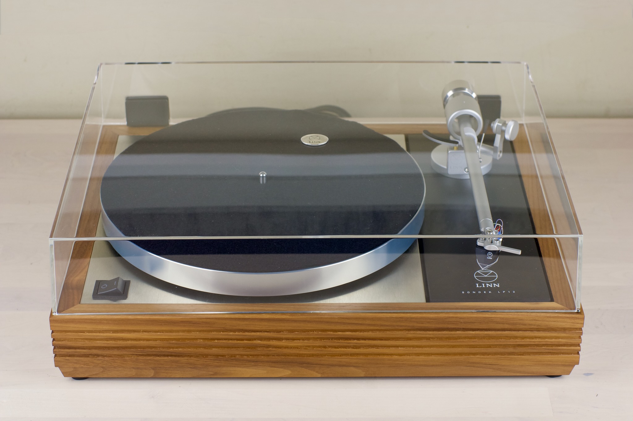 Linn Majik LP12 Walnut Fluted Plinth MM Ex Demo - Image 5