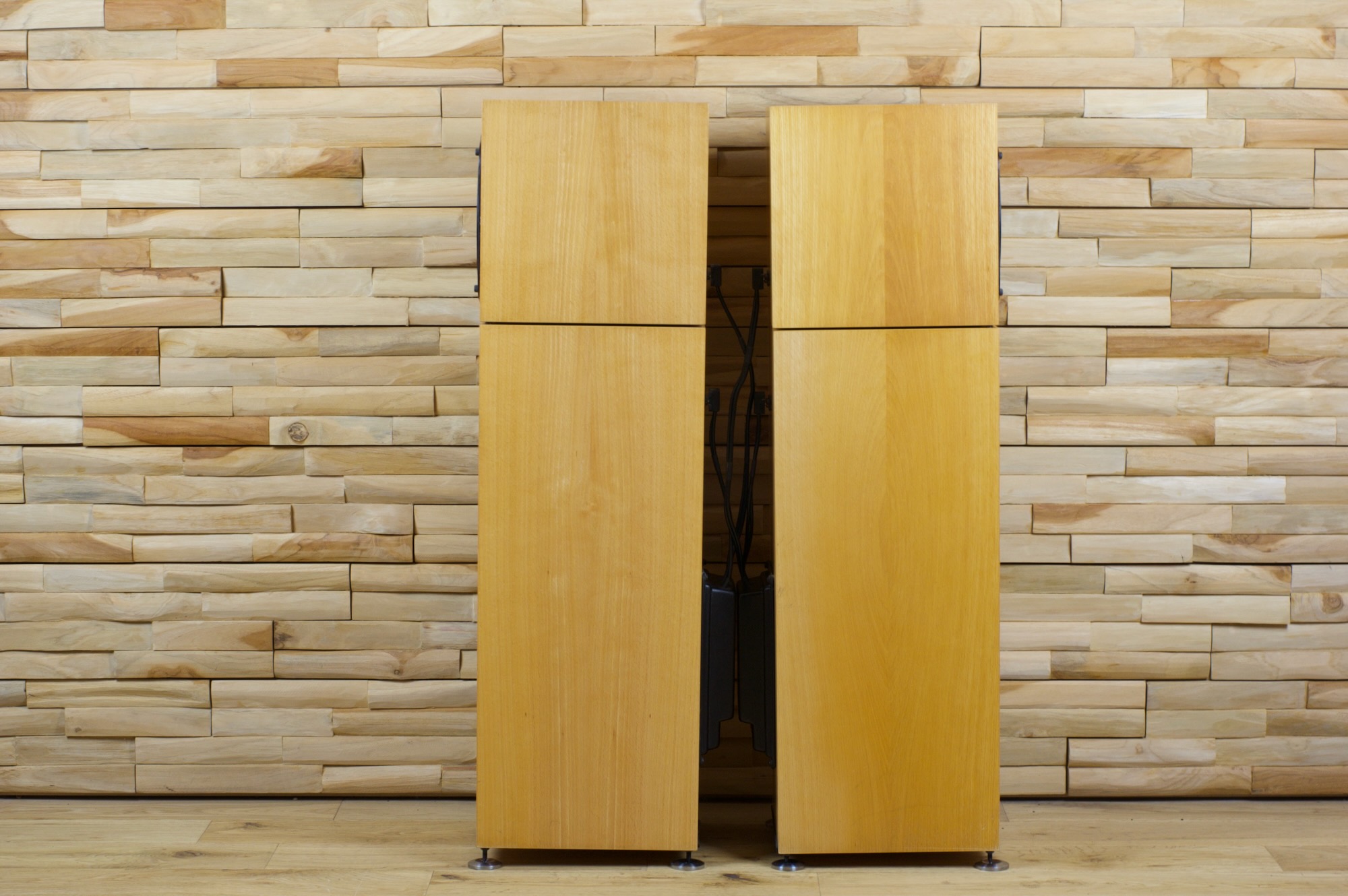 Naim Credo 'vintage' loudspeakers - Image 5