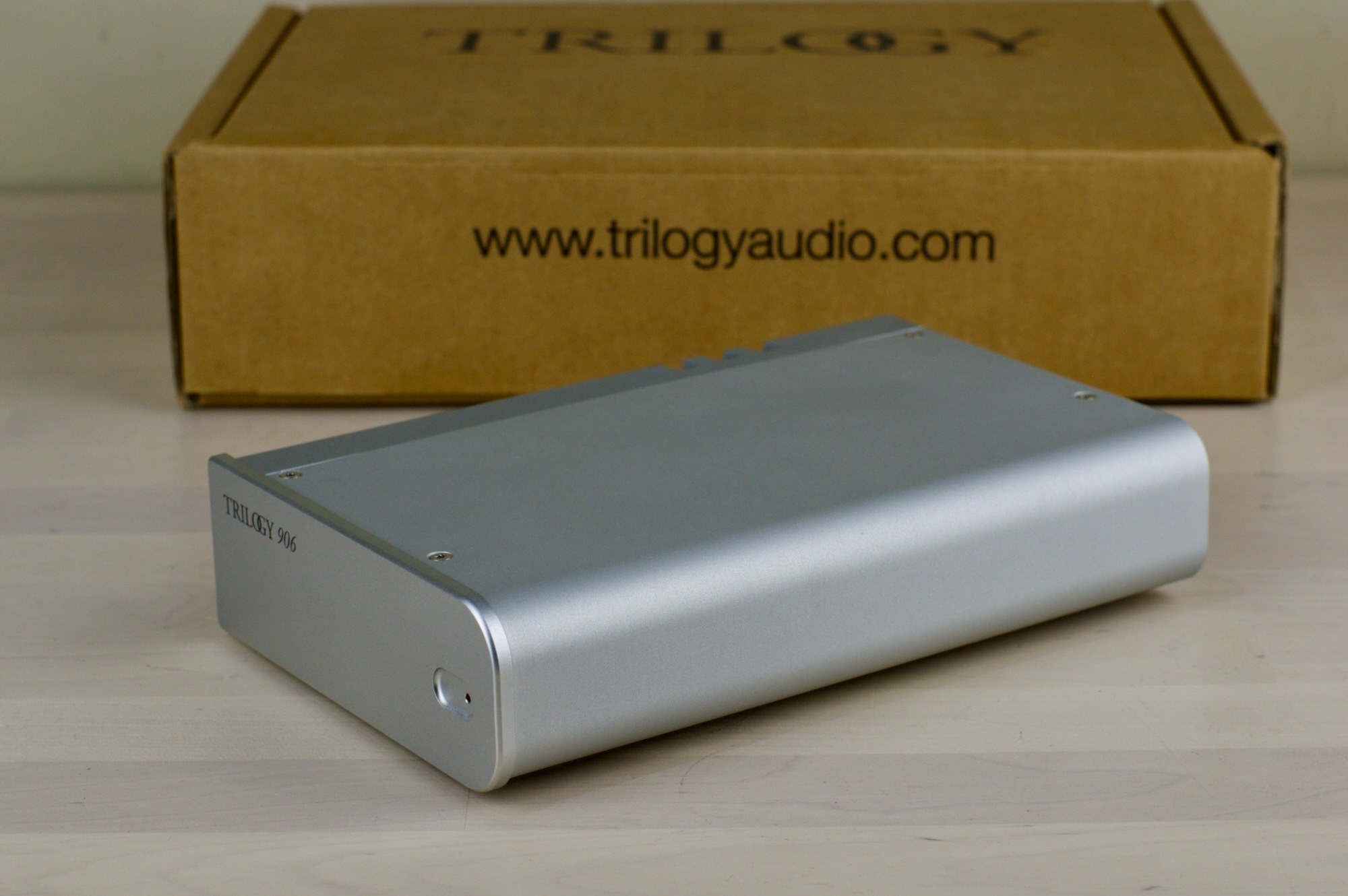 Trilogy 906 MM/MC Phono Stage - natural - Image 2