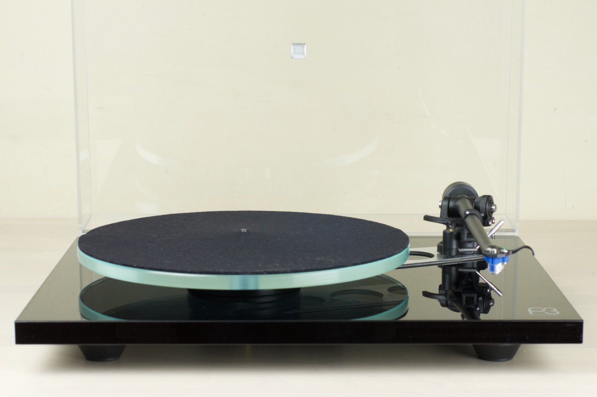 Rega Planar 3 with Elys 2 cartridge